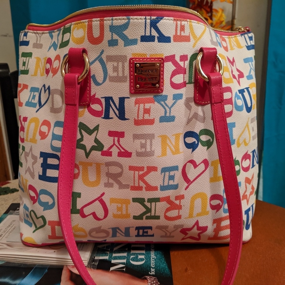 Dooney & Bourke